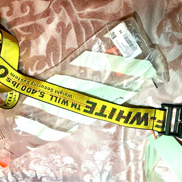 Authentic Mens Off White belt - Picture 2 of 6